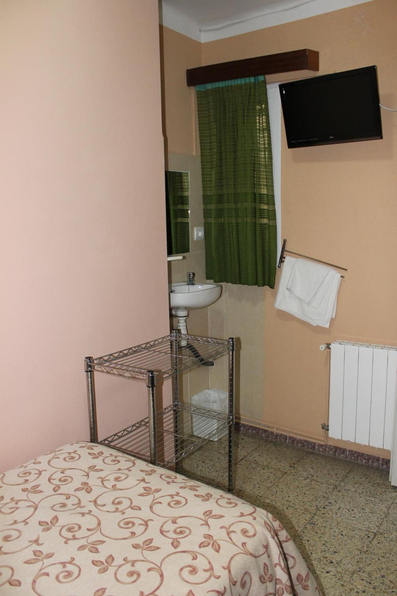 Hostal Cal Siles เอลปรัตเดยูเบรกัต ห้อง รูปภาพ